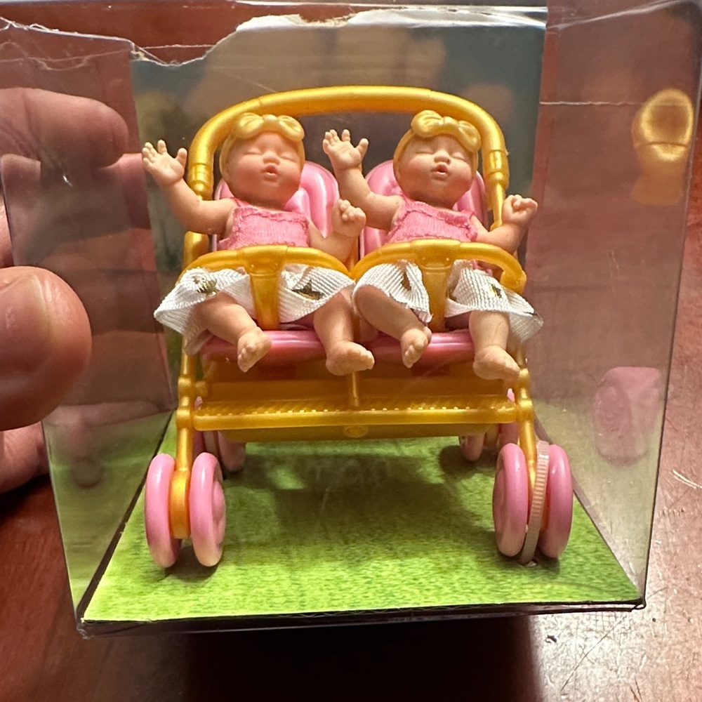 NWOT Zuru My Mini Baby Series 2 - Pink & Gold Twins Girls Double Stroller